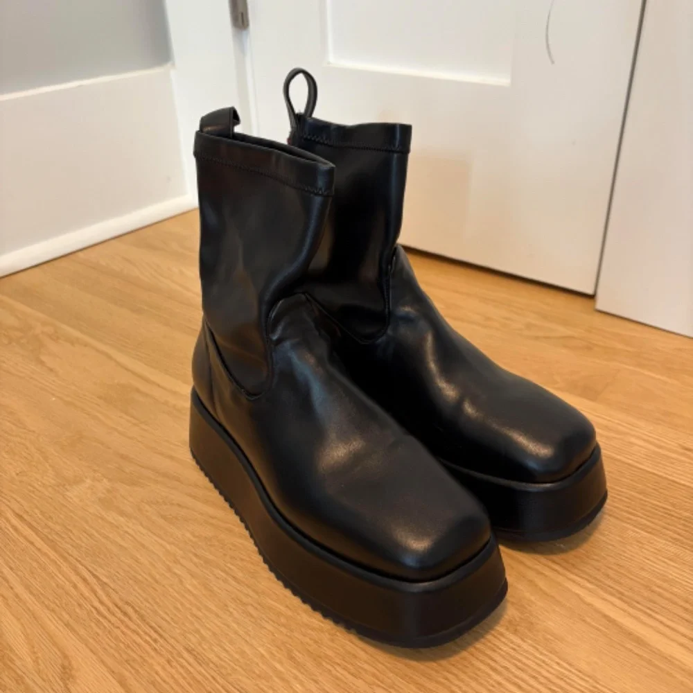 Halmanera Platform boots size 38 or 7.5